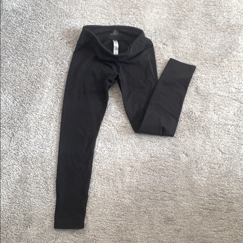 Black leggings